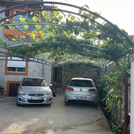 Ildora Qimon Apartment ฮีมาเรอ ภายนอก รูปภาพ