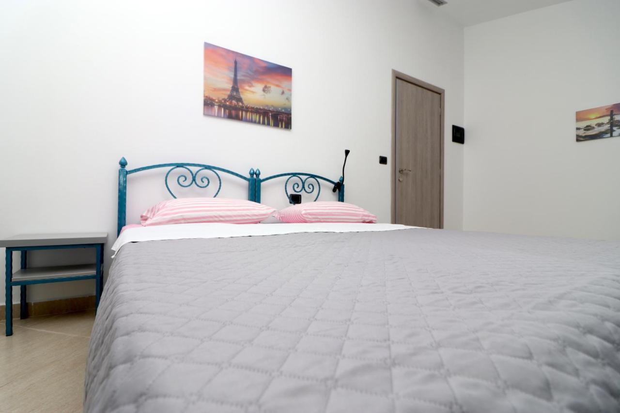 Ildora Qimon Apartment ฮีมาเรอ ภายนอก รูปภาพ