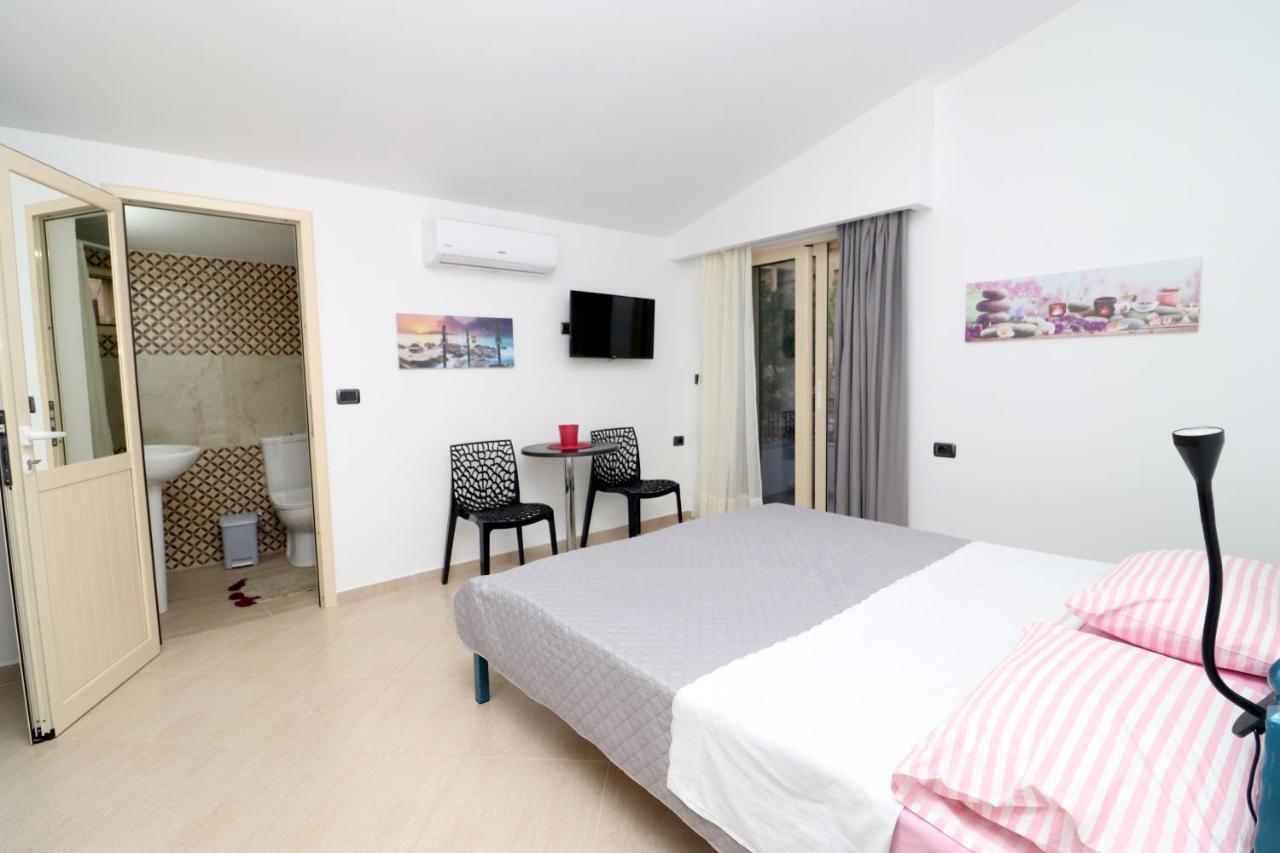 Ildora Qimon Apartment ฮีมาเรอ ภายนอก รูปภาพ